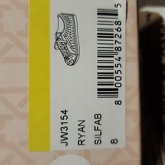 JEWEL by BADGELY MISCHKA Ryan Crystal Metallic Sneakers, Size 8. NIB - Picture 8 of 9